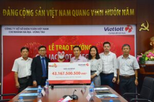 trúng 43 tỷ vietlott